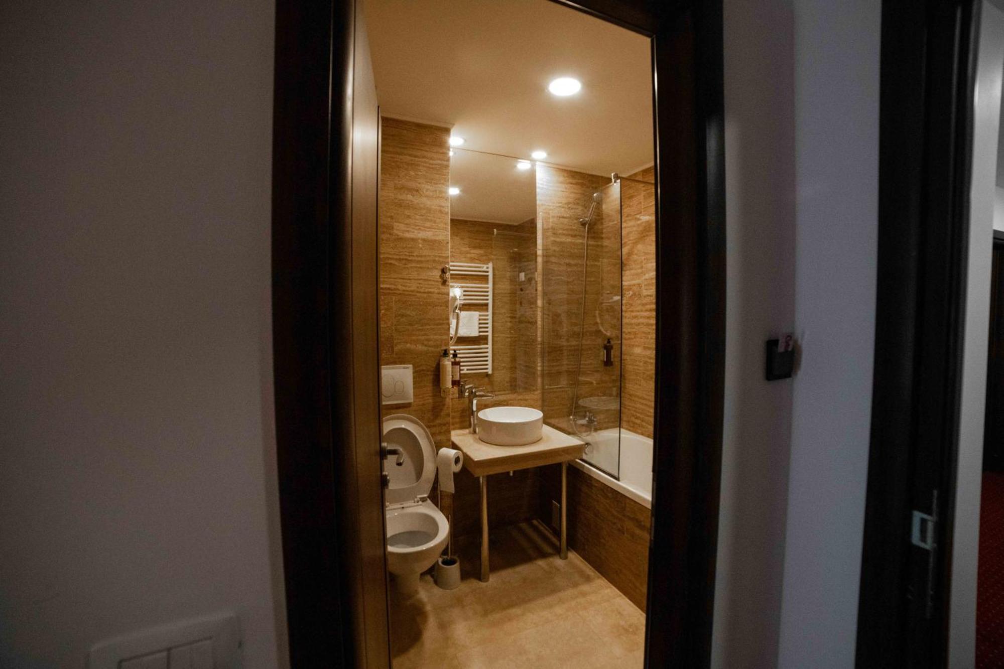 Bucharest Airport Accomodation Aparthotel Otopeni Εξωτερικό φωτογραφία