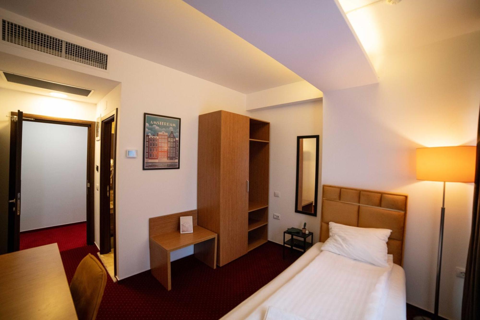 Bucharest Airport Accomodation Aparthotel Otopeni Εξωτερικό φωτογραφία